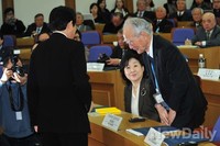 [포토]인사 나누는 전병헌-무라야마 전 총리