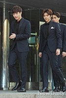 [포토]가온차트 엑소 레이-루한-카이, 잘생김 뽐내며 입장