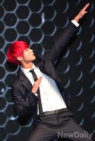 [포토]스피드, 성민의 독특한 포토타임