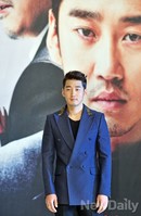 [포토]태양은 가득히, 풍산개에서보다 거친 남자를 보여 줄 것