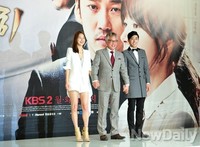 [포토]태양은 가득히, 환한 미소 짓는 한지헤-김영철-손호준