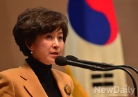 [포토]건국대통령 이승만, 심포지엄 사회 맡은 정미홍 대표