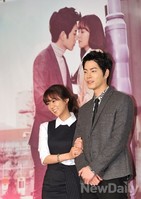 [포토]여자만화 구두 한승연-홍종현, 설레이는 키 차이