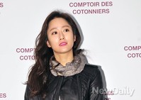 [포토]전혜빈, 핑크립 돋보이는 자연스러운 메이크업