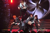 [포토]엠카운트다운 방탄소년단, 날으는 제이홉