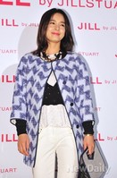 [포토]질 바이 스튜어트 정혜영, 봄이 내려 앉은 듯 파스텔톤 패션