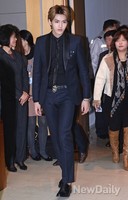 [포토]엑소 크리스, 뚜벅뚜벅 차가운 도시 남자 스타일 입장