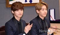 [포토]엑소, 입술 꼭 문 백현과 마냥 즐거운 루한