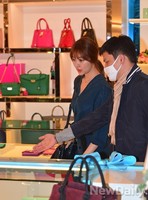 [포토]백화점에 등장한 윤은혜