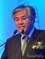 [포토]정미홍 출간기념회 축사하는 전광훈 목사