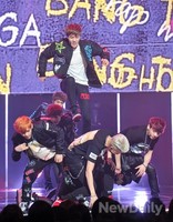 [포토]엠카운트다운 방탄소년단, 날으는 제이홉