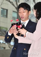 [포토]코카콜라체육대상, '오!' 신기한 표정의 이규혁 선수