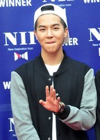 [포토]위너 악수회, 송민호의 장난끼 넘치는 인사