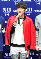 [포토]위너 악수회, 팬들에게 인사하는 강승윤