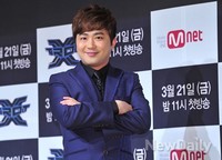 [포토]트로트엑스 박현빈, 자신감 넘치는 팔짱