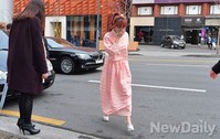 [포토]청담동의 소유, 롱드레스 입고 수줍은 등장