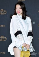 [포토]에프엑스 설리, '팔랑팔랑' 설리 미모 시기하는 봄바람