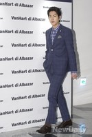 [포토]입장하는 모습부터 남다른 홍종현