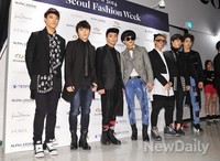 [포토]알파벳, '패션위크' 잔뜩 힘 들어간 코디