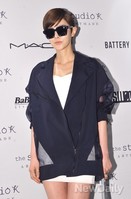 [포토]시크한 김유리, '선글래스 뒤에 가려진 표정이 궁금해'