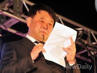 [포토]천안함 용사들 이름 호명하며 눈시울 붉히는 조전혁 교수