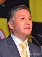 [포토]축사하는 함영준 오뚜기회장