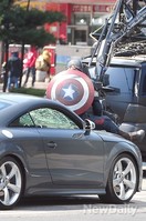 [포토]'크리스 에반스인가?' 유난히 돋보이는 캡틴 아메리카 방패