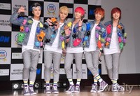 [포토]어글리돌이 다닥다닥, '의상도 상큼' 독특하게 귀여운 엔오엠