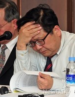 [포토]마거릿 대처 거서 1주년 정책토론회, 생각하는 현진건 원장