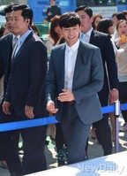 [포토]봄 햇살처럼 빛나는 배우 현빈