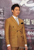 [포토]불꽃속으로 최수종, 이번엔 불굴의 철강회사 오너