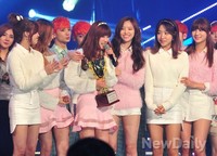 [포토]쇼챔피언, 에이핑크 '컴백하자마자 1위의 위엄'