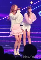 [포토]쇼챔피언 에이핑크, 윤보미의 사랑스러운 'Chu~'