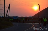 [세월호]해가지는 팽목항..실종자 가족들 분노 폭발