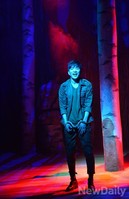 [포토]무인도에 갇힌 적군과 아군의 이야기