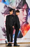 [포토]닥터이방인 박해진-이종석, 등 맞댄 두 라이벌