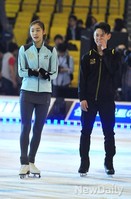 [포토]김연아 아이스쇼, 미소짓는 김연아-데니스 텐