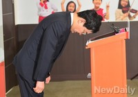 [포토]인사하는 고승덕 예비후보