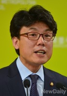 [포토]박원순시장 출마선언 인터넷으로 생중계