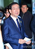 [포토]출마선언 기다리는 박원순 시장