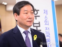 [포토]인천시장에 출사표 던진 유영복 후보