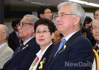 [포토]문용린 교육감 후보 개소식, 미소짓는 후보