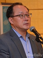 [포토]북한인권법 토론회 축사하는 유호열교수