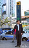 [포토]강남역 유세활동 나선 박원순 후보