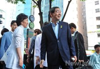 [포토]강남 거리유세, 미소 짓는 박원순 후보