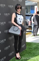 [포토]가인, 선그라스는 패션의 필수아이템