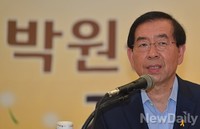 [포토]노동연대간담회에서 발언하는 박원순 후보