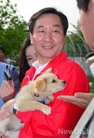 [포토]유기동물보호소 방문한 유정복후보