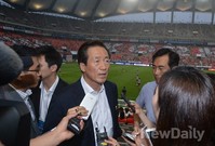 [포토]국가대표 튀니지전 관람하러 방문한 정몽준 후보