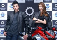 [포토]레이싱카의 엔진 닮은 시계